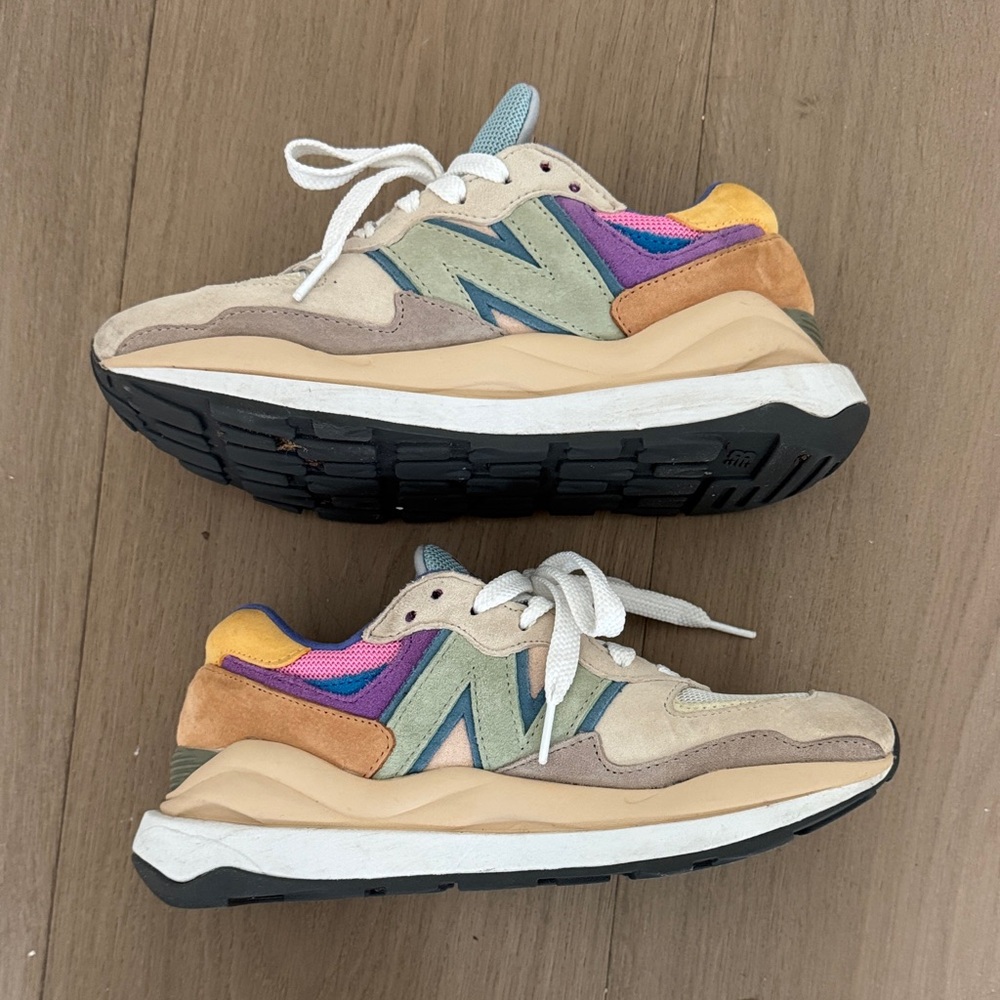 New Balance 57/40 Multicolor Calm Taupe Vibrant Apricot sneaks W size 7